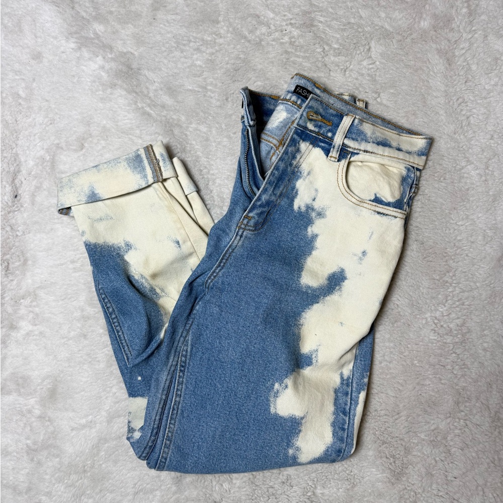Fashion Nova Bleach Splash Straight Leg Mom Jeans